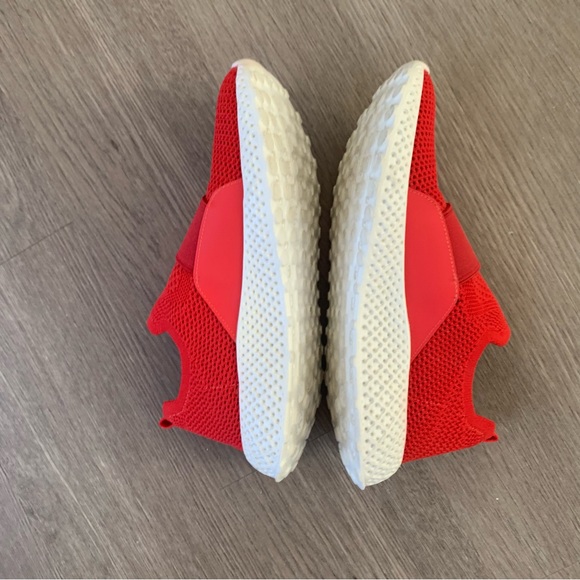 Steve Madden Red Ritz Slio On Sneakers - Picture 7 of 13